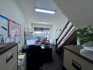 Photo 1- click for photo gallery
